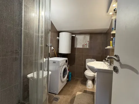 Prodaja, dvosoban stan, 62m², Dobrota, Kotor - image 10