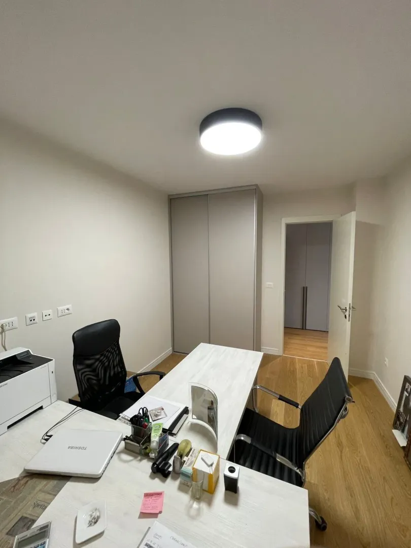 Izdavanje, četvorosoban stan, 113m², Preko Morače, Podgorica