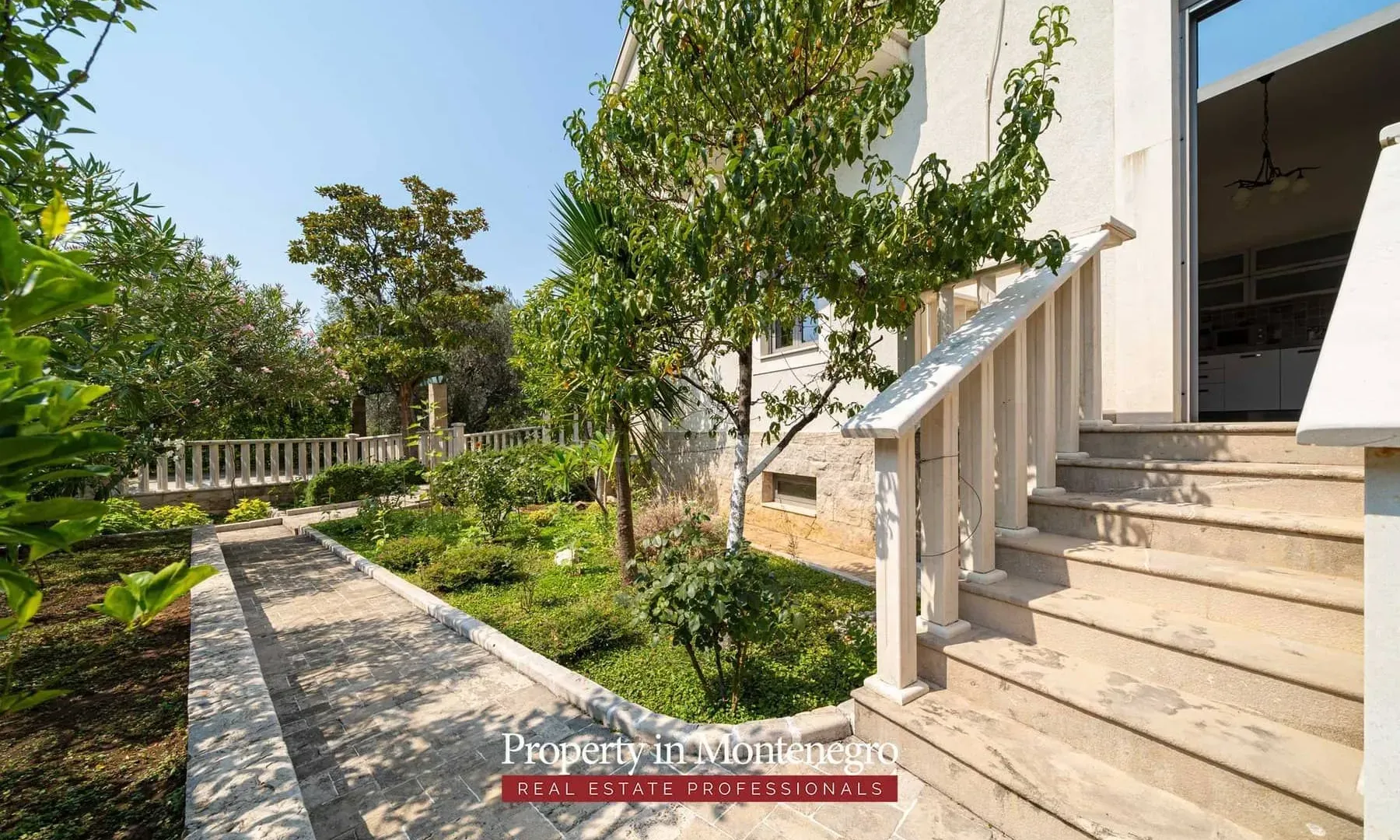 Sale, house, 971m², Petrovac, Budva