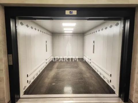 Prodaja, četvorosoban stan, 180m², Vračar Hram, Vračar Sve Podlokacije - image 2