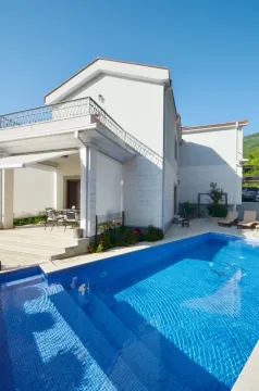 Rent, house, 212m², Kavač, Kotor - image 17
