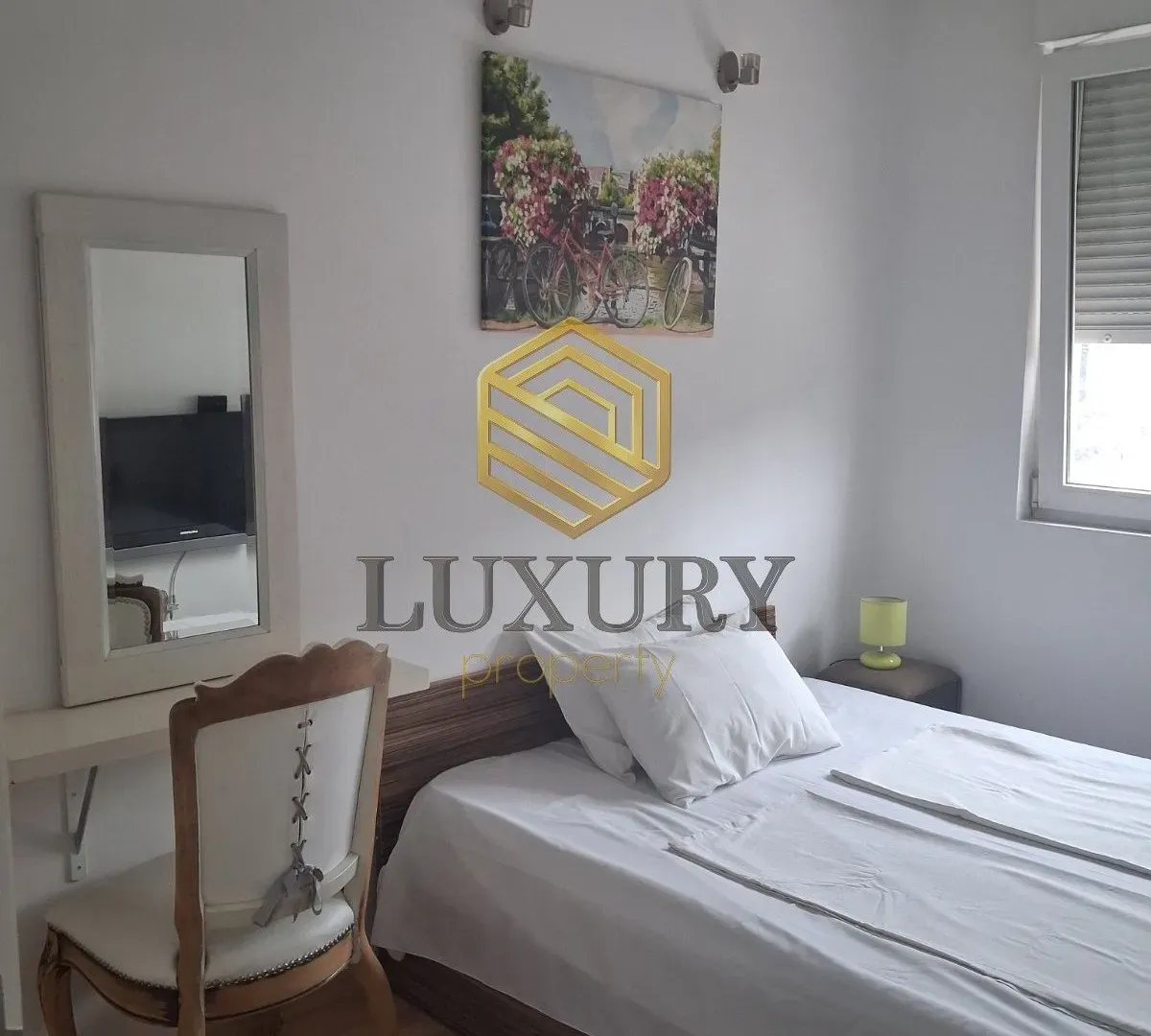 Rent, one bedroom apartment, 34m², Stari Aerodrom, Podgorica