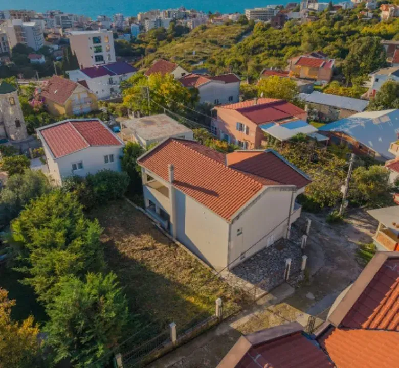 Prodaja, kuća, 114m², Dobre Vode, Bar