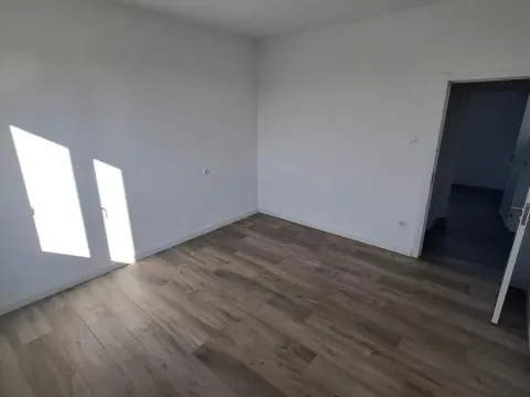 Prodaja, četvorosoban stan, 95m², Veternik, Novi Sad Sve Podlokacije - image 9