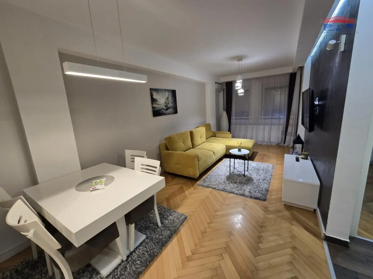 Izdavanje, dvosoban stan, 50m², Bulevar Oslobodjenja, Novi Sad Sve Podlokacije