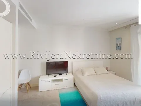Prodaja, jednosoban stan, 55m², Luštica Bay, Tivat - image 4