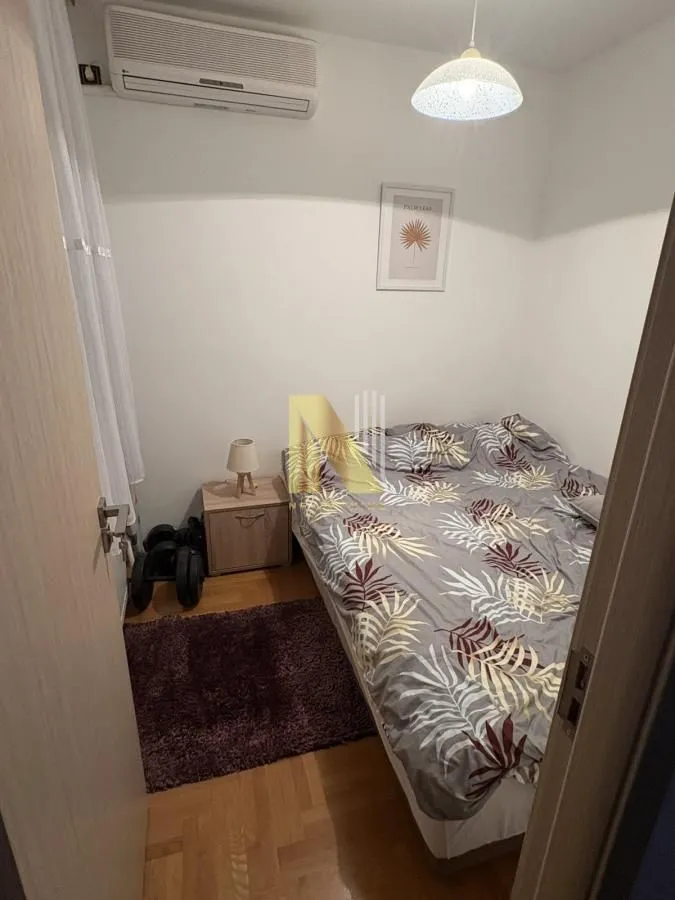 Prodaja, dvosoban stan, 36m², Adamovićevo Naselje, Novi Sad Sve Podlokacije