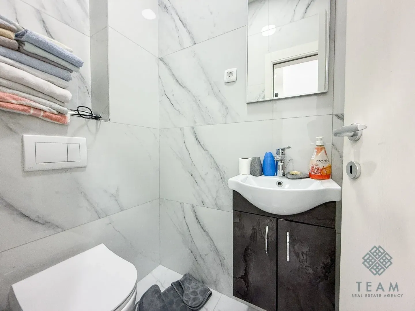 Izdavanje, dvosoban stan, 70m², Zabjelo, Podgorica