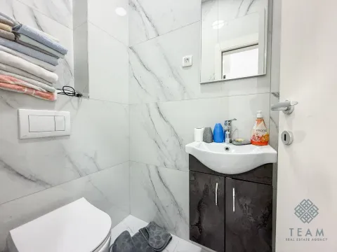 Izdavanje, dvosoban stan, 70m², Zabjelo, Podgorica - image 12