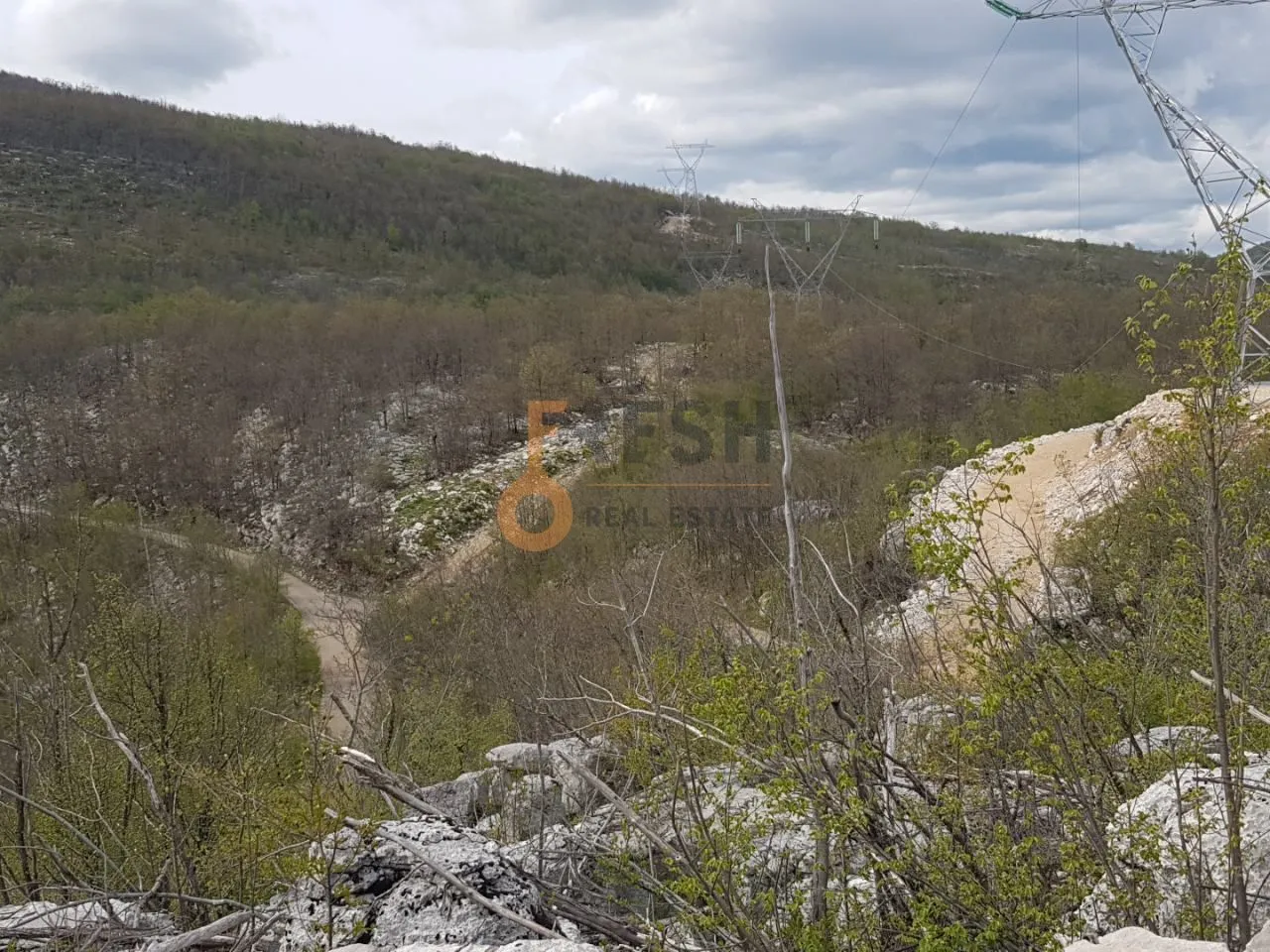 Prodaja, plac, 189352m², Cetinje, Crna Gora
