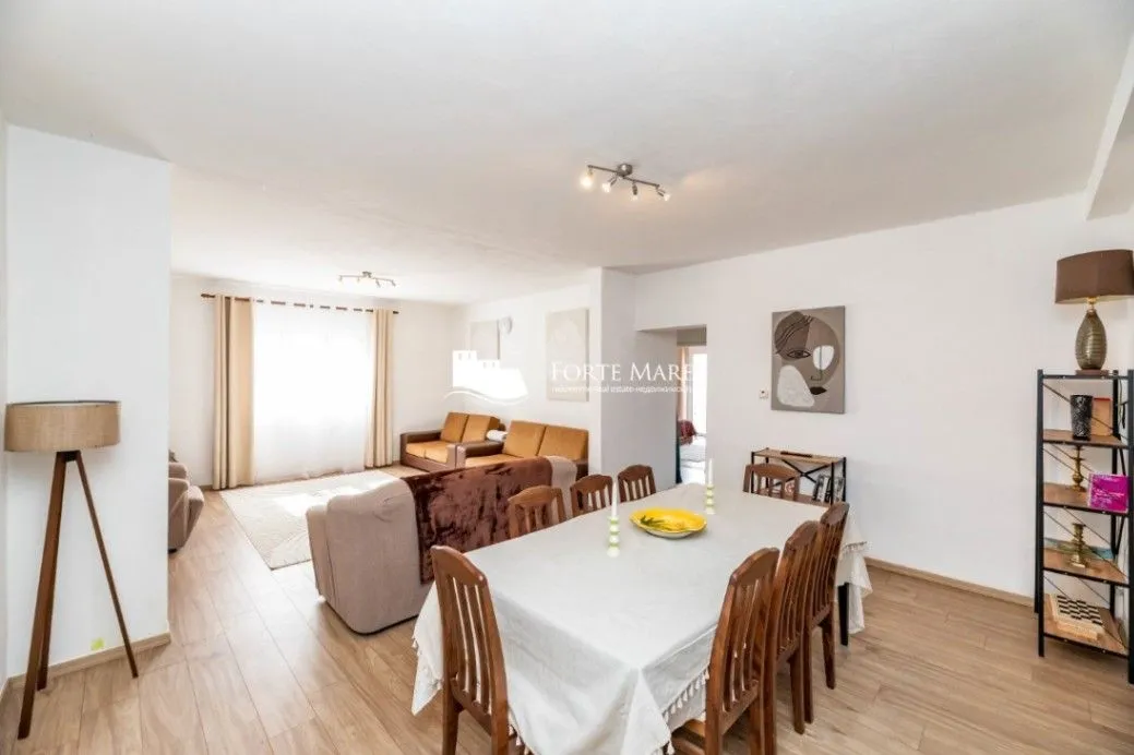 Prodaja, četvorosoban stan, 131m², Gomila, Herceg Novi