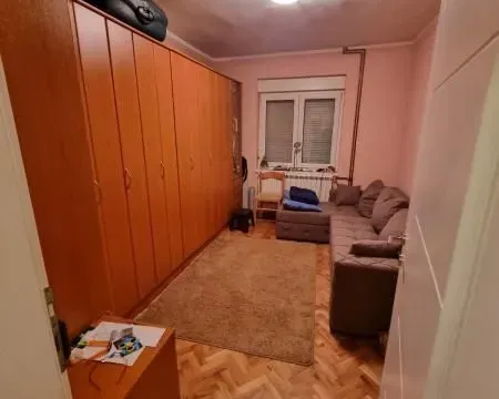 Izdavanje, kuća, 160m², Sremska Kamenica, Petrovaradin - image 12