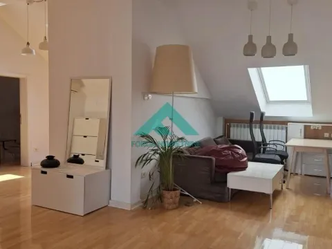 Izdavanje, četvorosoban stan, 110m², Savski Venac, Beograd - image 9