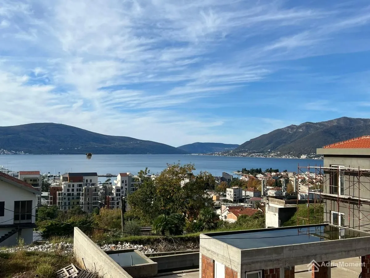 Sale, four bedroom apartment, 126m², Centar, Tivat