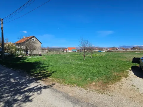 Prodaja, plac, 916m², Straševina, Nikšić - image 1