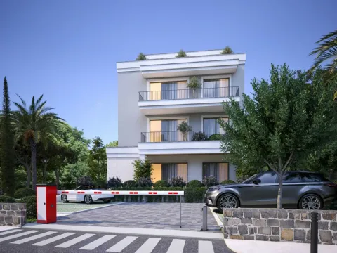 Prodaja, stan, 32m², Tivat, Crna Gora - image 4