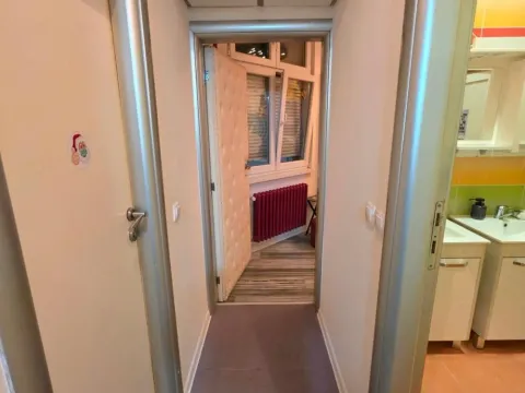 Prodaja, četvorosoban stan, 103m², Savski Venac, Beograd - image 12