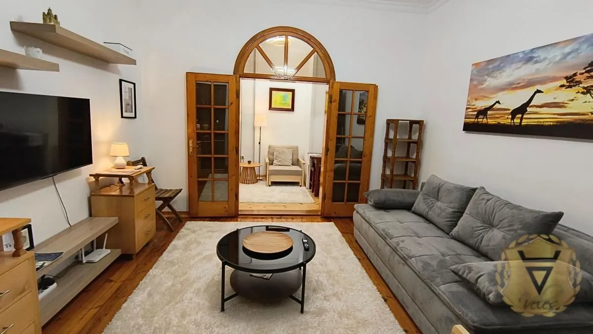 Izdavanje, jednosoban stan, 35m², Stari Grad, Beograd