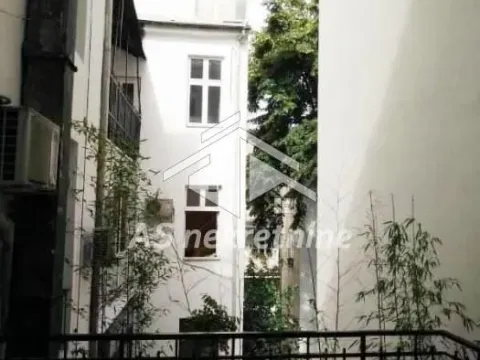 Izdavanje, trosoban stan, 95m², Stari Grad, Beograd - image 10