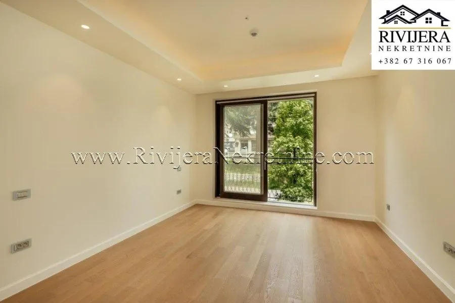Prodaja, trosoban stan, 171m², Kamenari, Herceg Novi