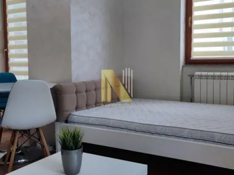 Rent, studio apartment, 31m², Bulevar Oslobodjenja, Novi Sad Sve Podlokacije - image 2