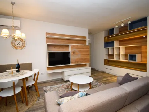 Izdavanje, jednosoban stan, 52m², Preko Morače, Podgorica - image 3