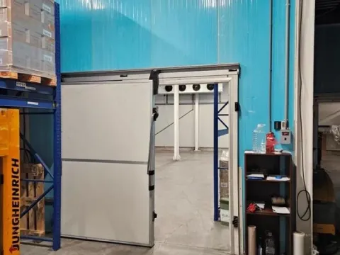 Izdavanje, poslovni prostor, 2150m², Zemun Sve Podlokacije, Beograd - image 8