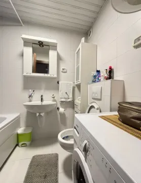 Izdavanje, jednosoban stan, 50m², City Kvart, Podgorica - image 7