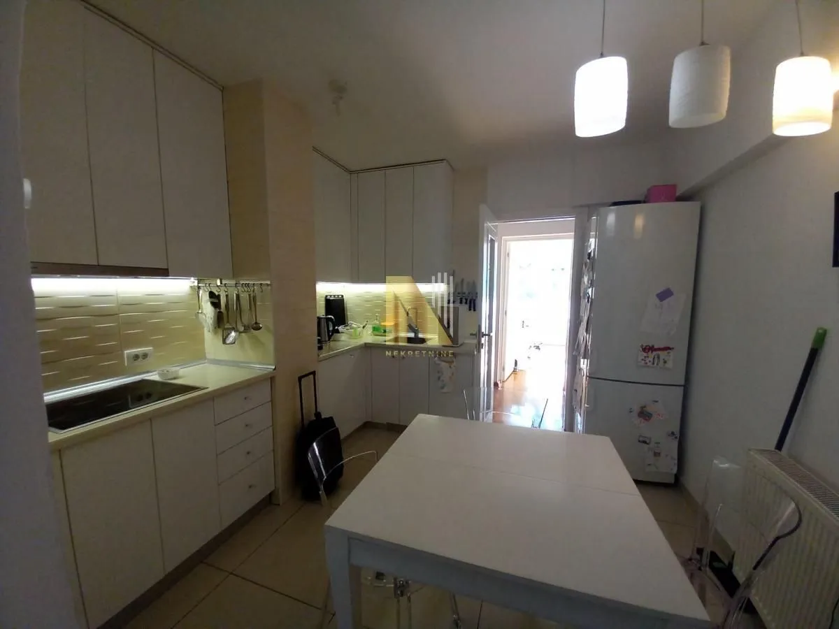 Prodaja, trosoban stan, 85m², Kej, Novi Sad Sve Podlokacije