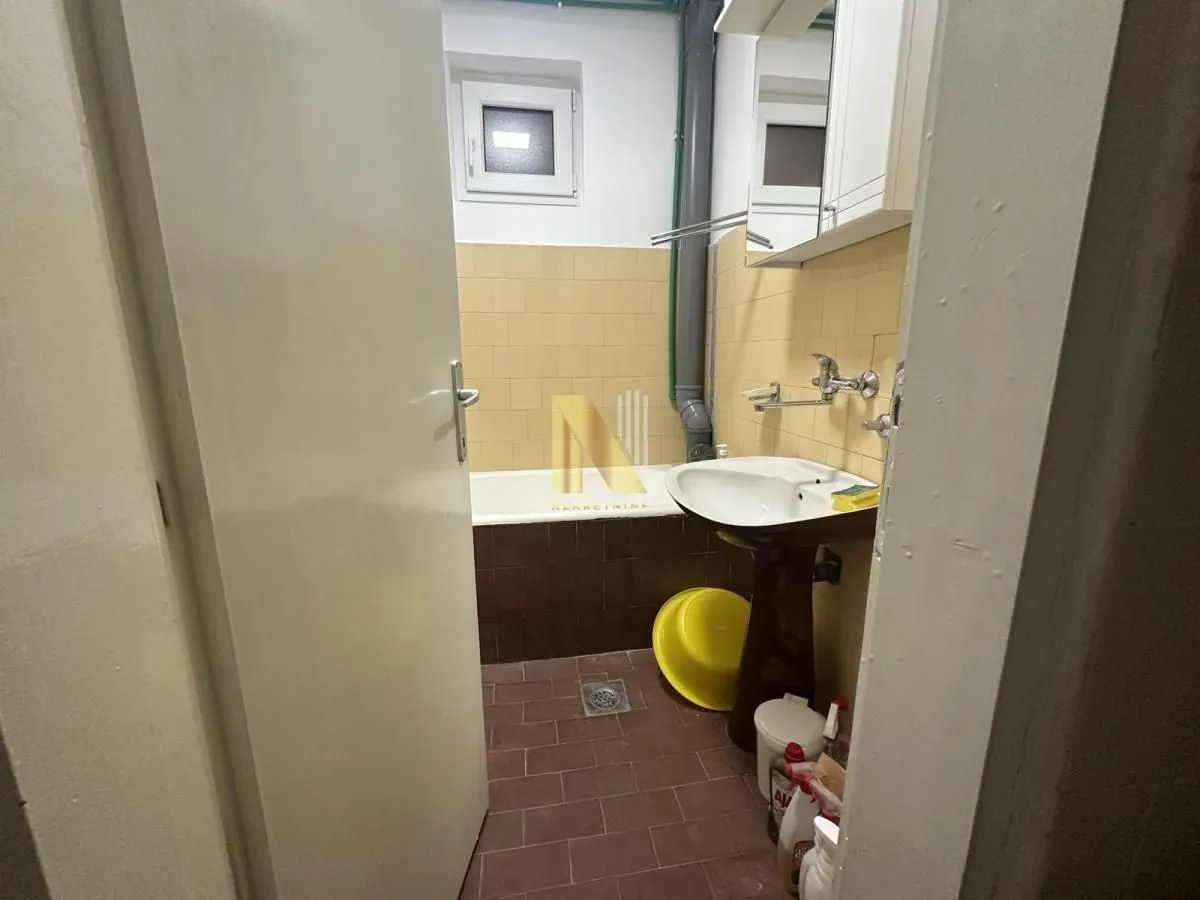 Prodaja, kuća, 150m², Rakovac, Novi Sad Sve Podlokacije