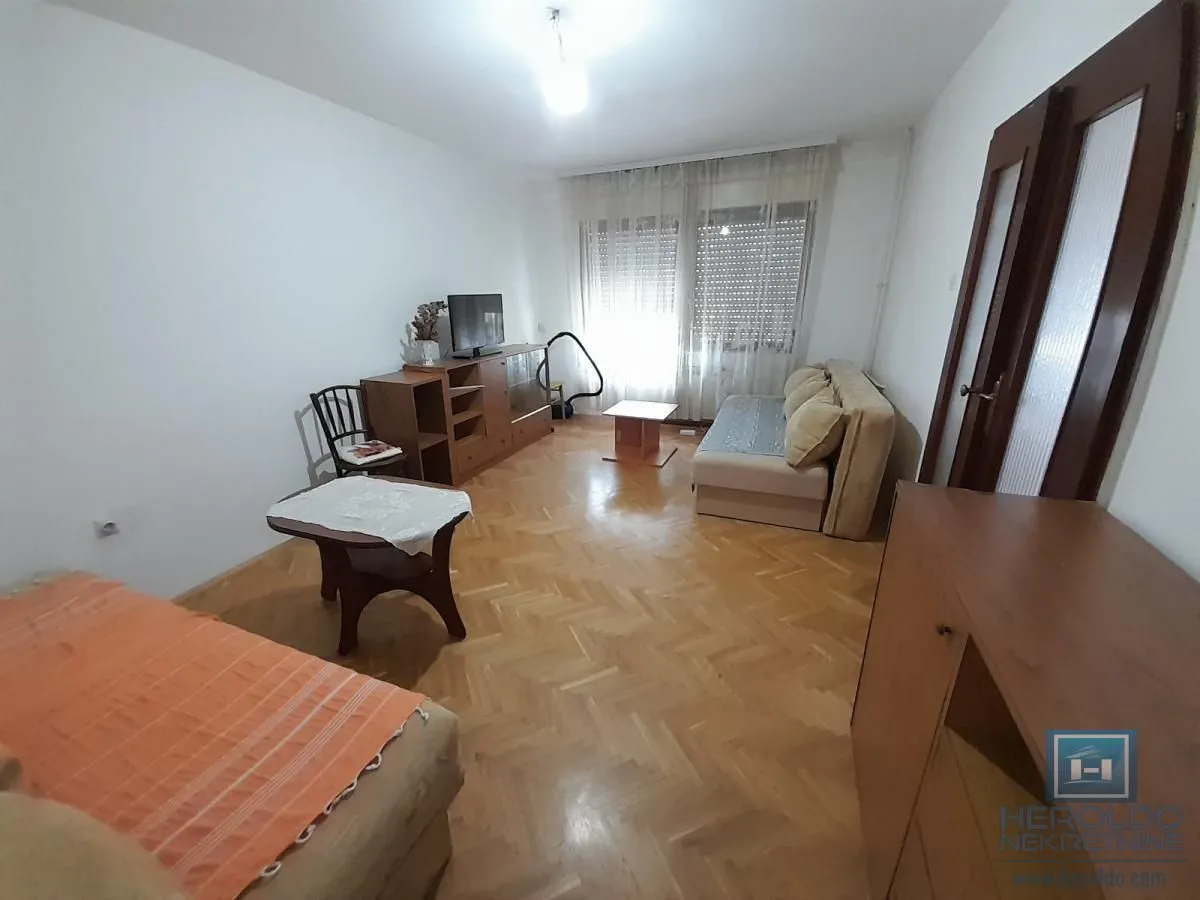 Prodaja, jednosoban stan, 45m², Centar, Jagodina