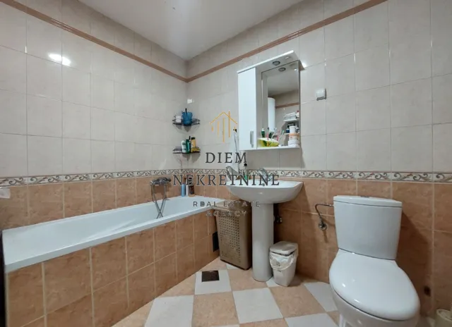 Prodaja, dvosoban stan, 48m², Dobrota, Kotor