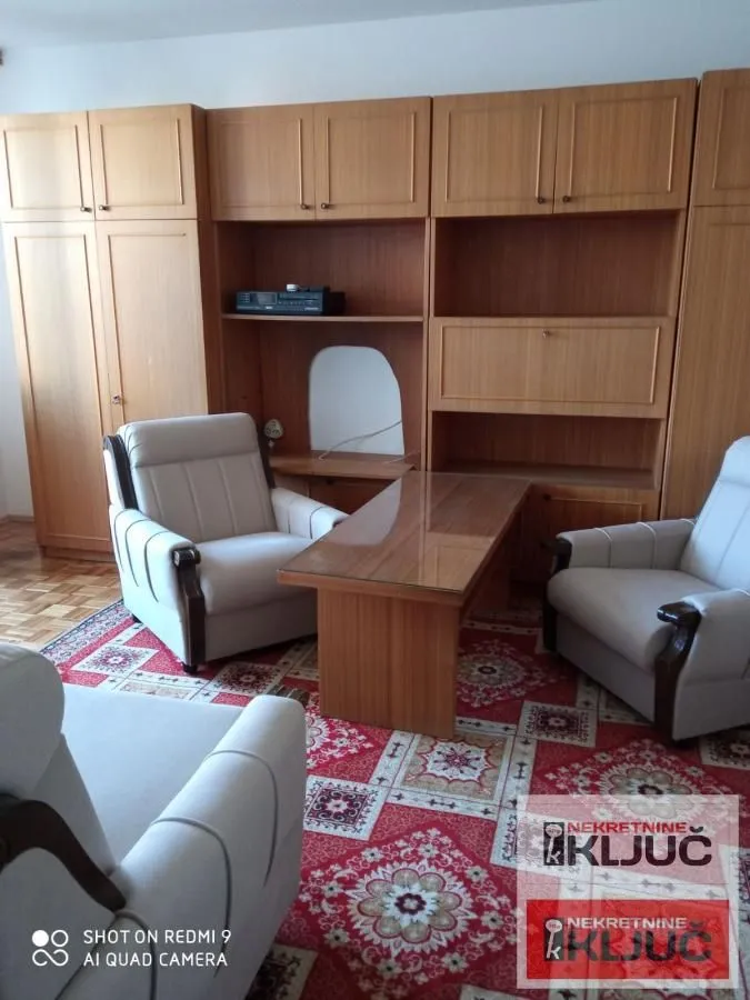 Izdavanje, dvosoban stan, 52m², Detelinara, Novi Sad Sve Podlokacije