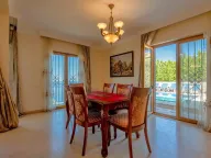 Prodaja, kuća, 317m², Reževići, Budva - image 15