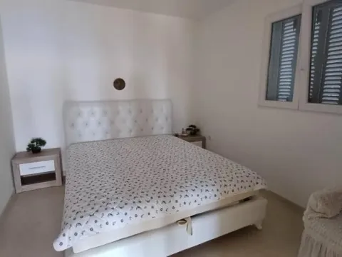 Rent, house, 234m², Sutomore, Bar - image 11