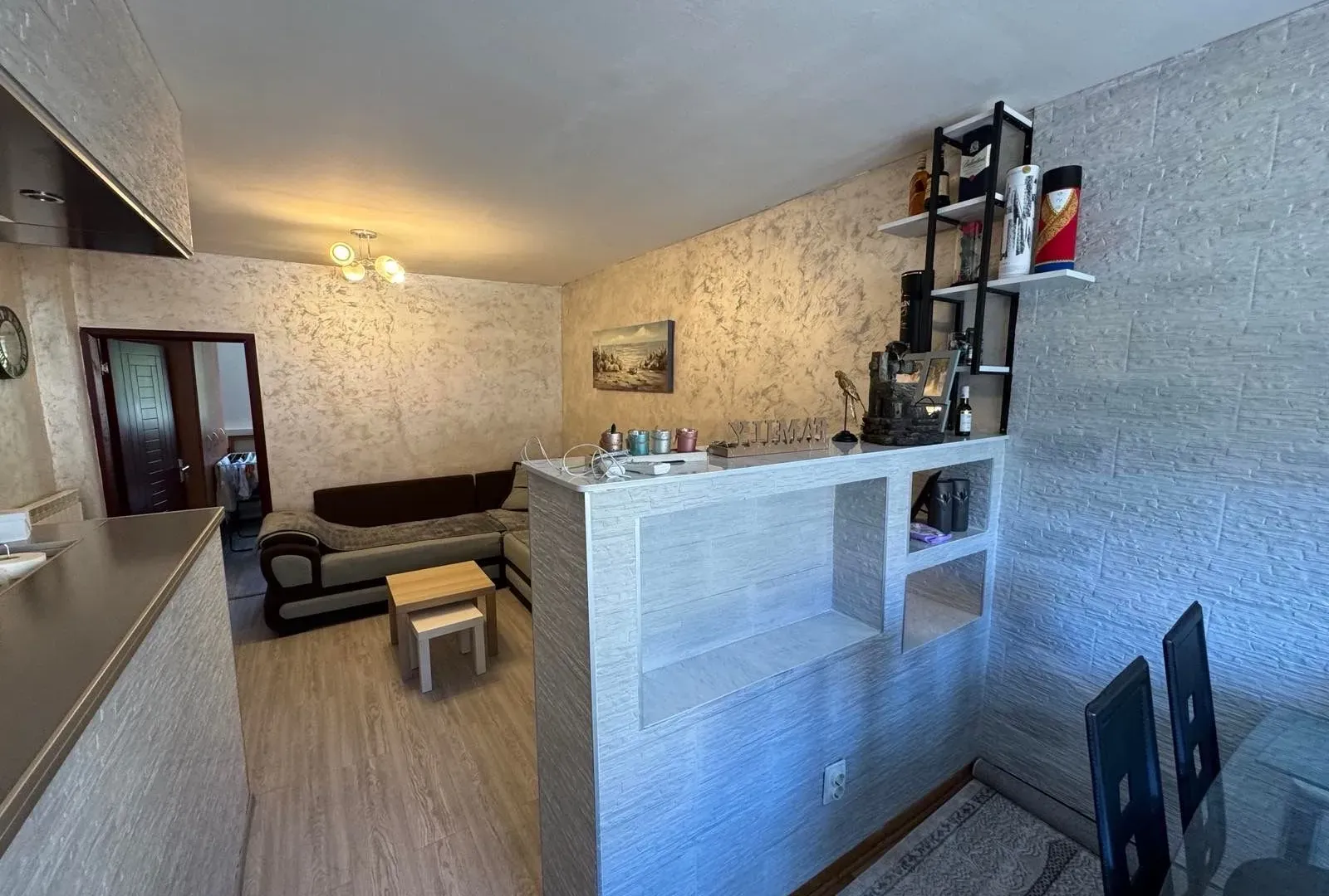 Prodaja, dvosoban stan, 61m², Centar, Cetinje