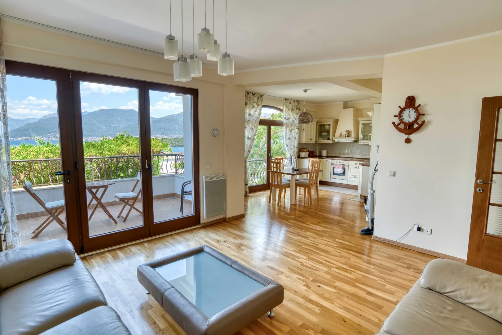 Sale, house, 160m², Bogišići, Tivat