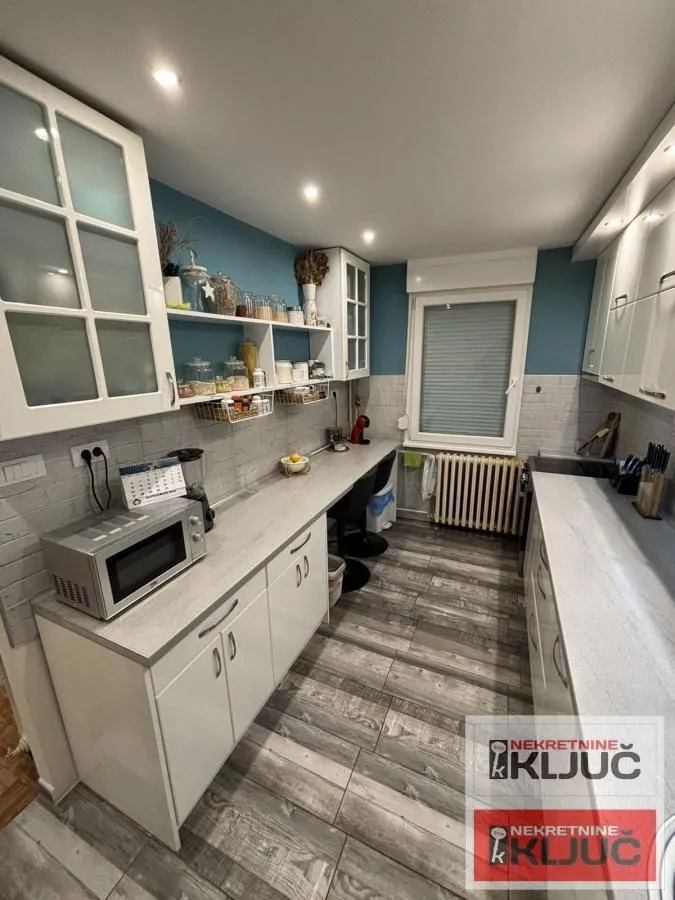 Prodaja, trosoban stan, 80m², Liman 4, Novi Sad Sve Podlokacije