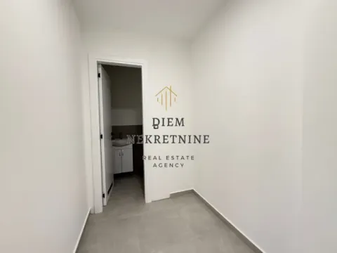 Rent, office space, 95m², City Kvart, Podgorica - image 3