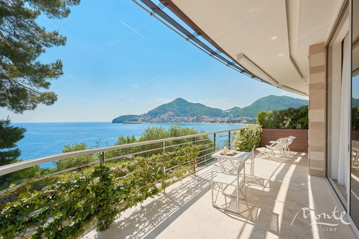 Prodaja, dvosoban stan, 125m², Budva, Crna Gora