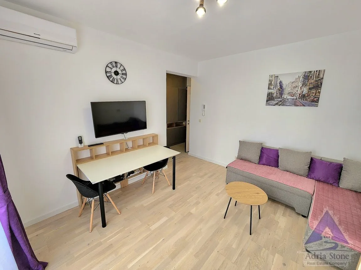 Izdavanje, stan, 25m², Podkošljun, Budva
