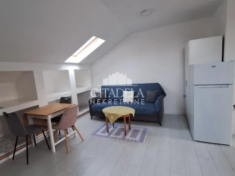 Stan in Kanarevo Brdo