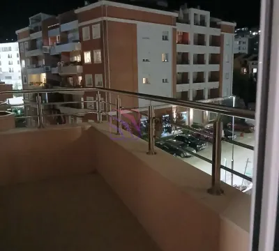 Prodaja, dvosoban stan, 81m², Lazi, Budva - image 1