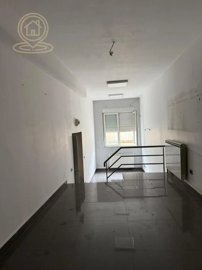 Rent, office space, 145m², Južni Bulevar, Vračar Sve Podlokacije