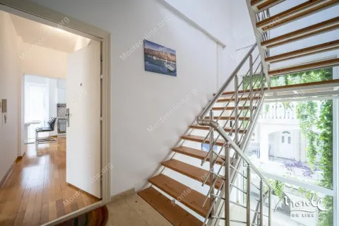 Sale, two bedroom apartment, 74m², Bečići, Budva - image 12