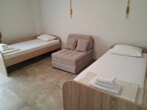 Izdavanje, dvosoban stan, 55m², Marići, Tivat - image 3