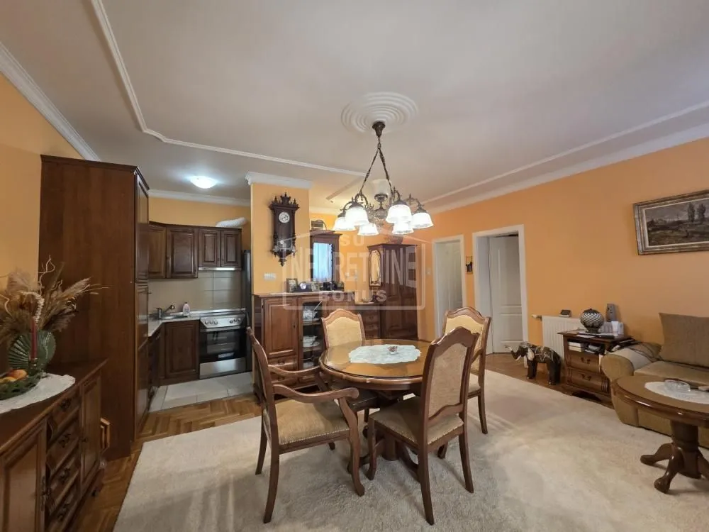 Prodaja, dvosoban stan, 49m², Centar, Subotica