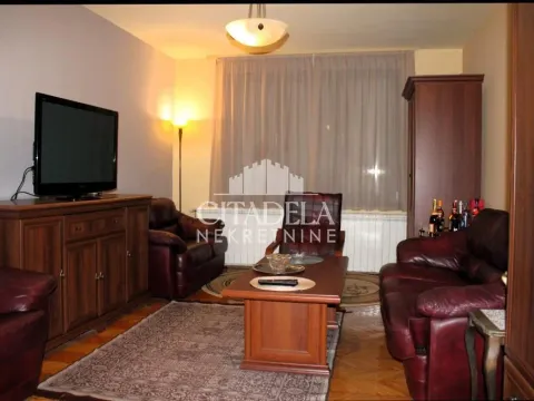 Sale, four bedroom apartment, 104m², Gradska Bolnica, Zvezdara Sve Podlokacije