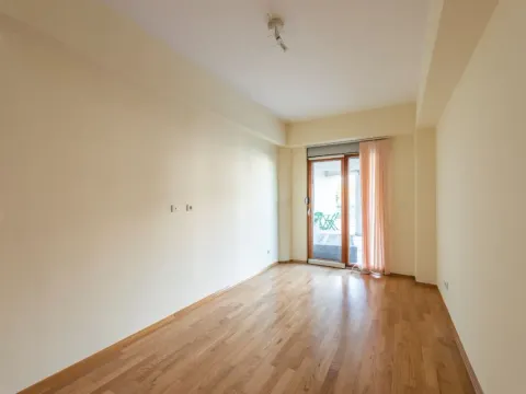 Prodaja, dvosoban stan, 124m², Centar, Podgorica - image 9