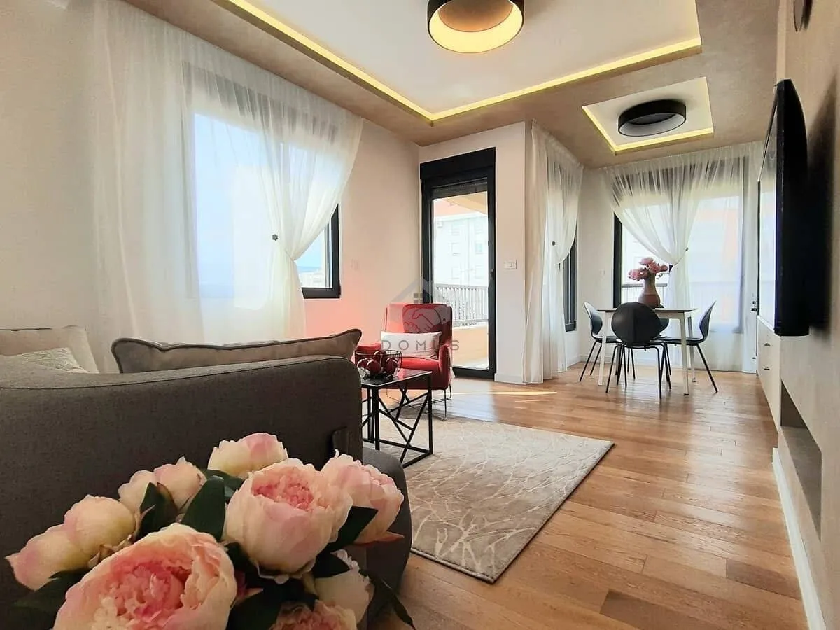 Sale, one bedroom apartment, 45m², Blok 6, Podgorica